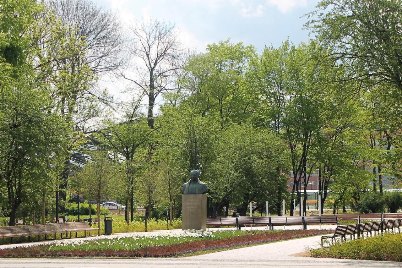 Lumina Apart Near Moniuszko Park Lodz Apartment Exterior photo